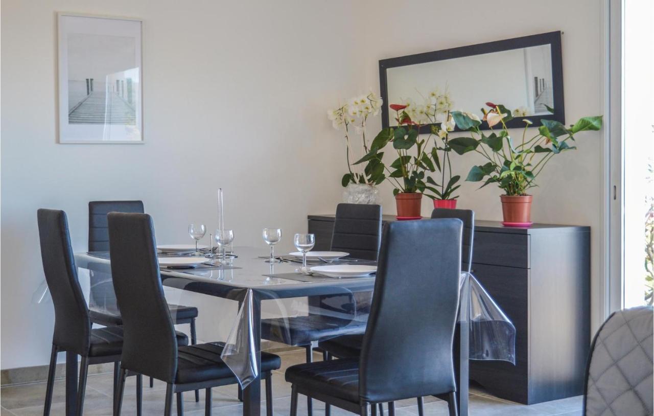 Awesome Apartment In Coti Chiavari With Kitchen Kültér fotó